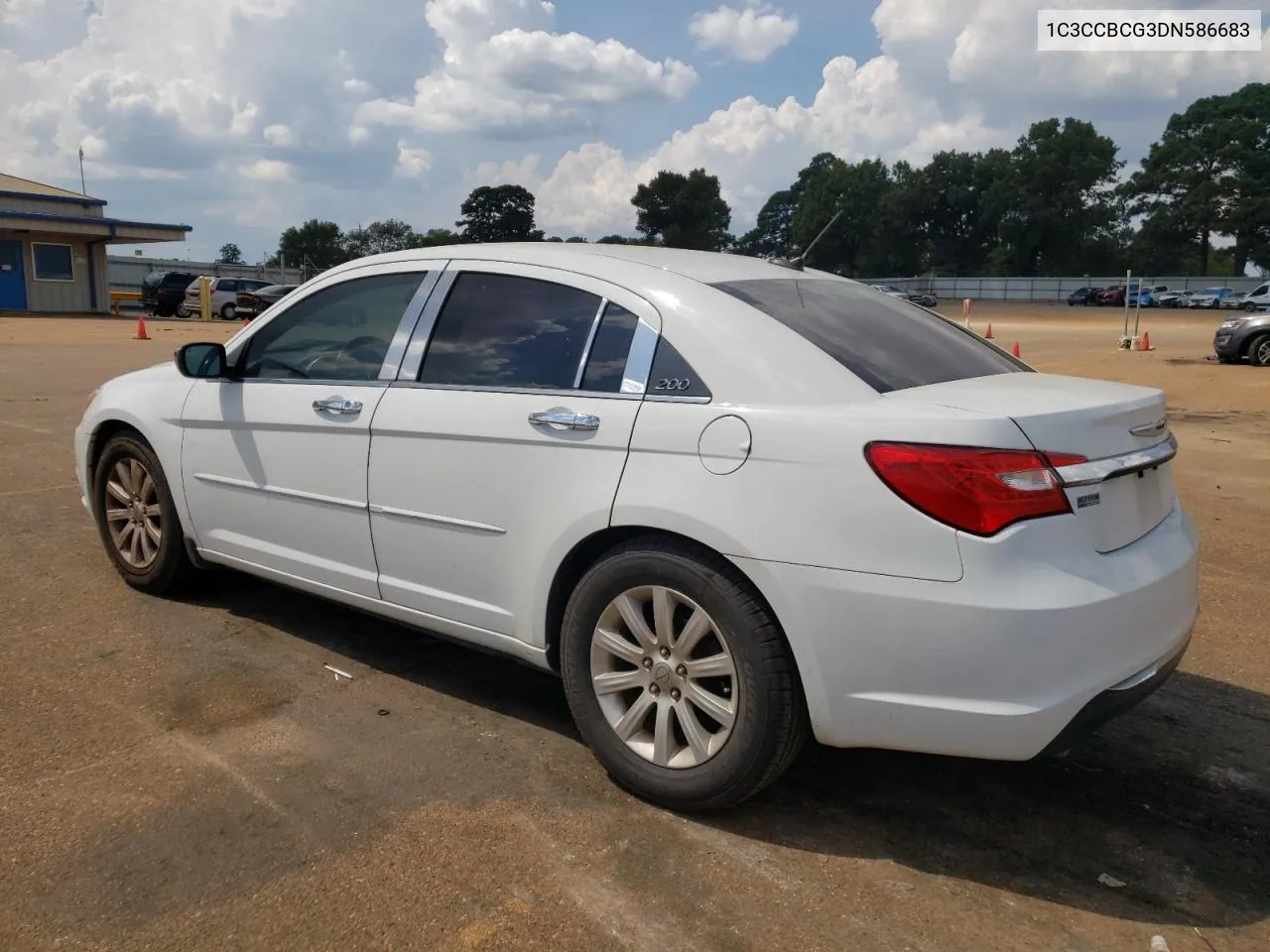 2013 Chrysler 200 Limited VIN: 1C3CCBCG3DN586683 Lot: 69041094