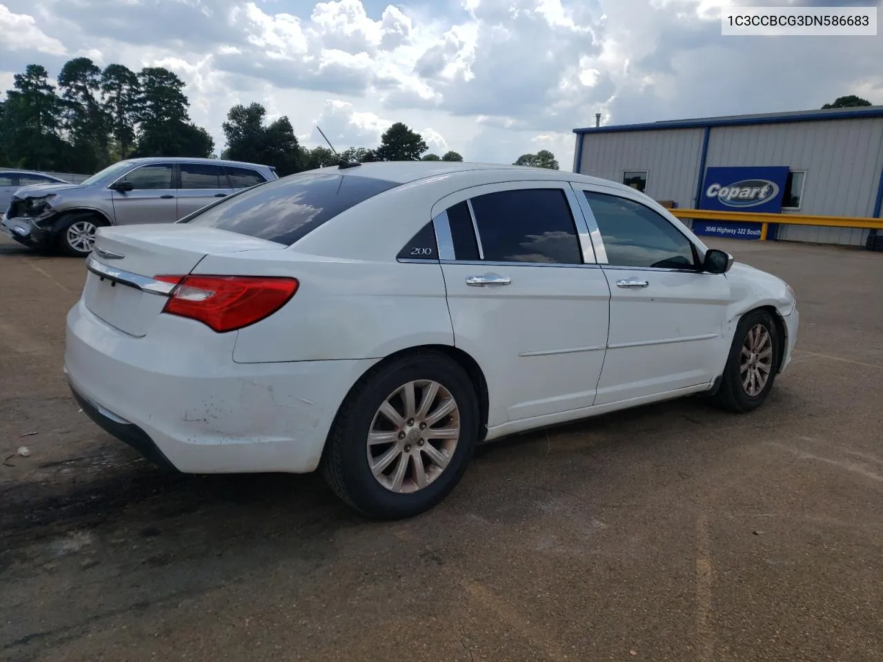 2013 Chrysler 200 Limited VIN: 1C3CCBCG3DN586683 Lot: 69041094