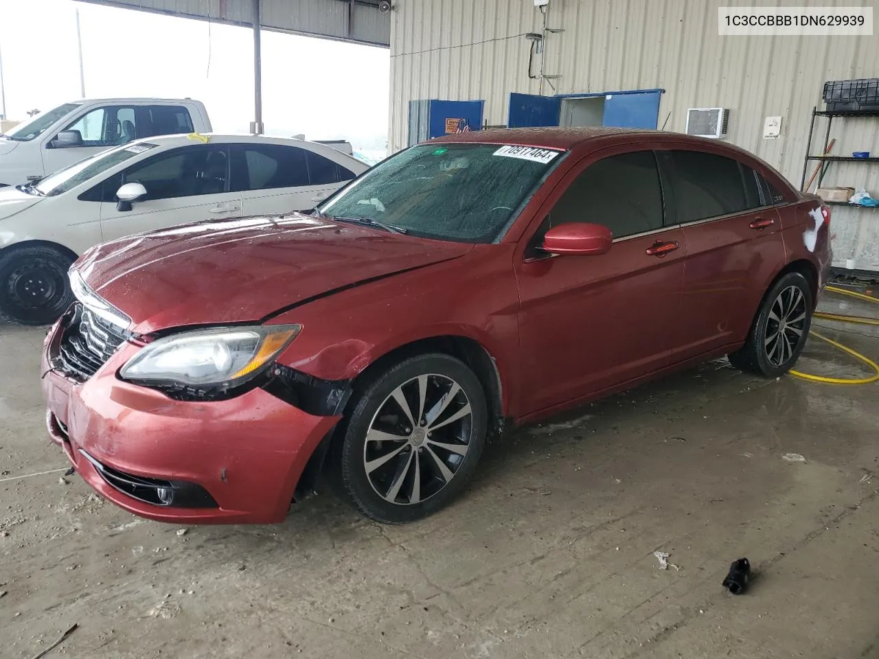 2013 Chrysler 200 Touring VIN: 1C3CCBBB1DN629939 Lot: 70917464