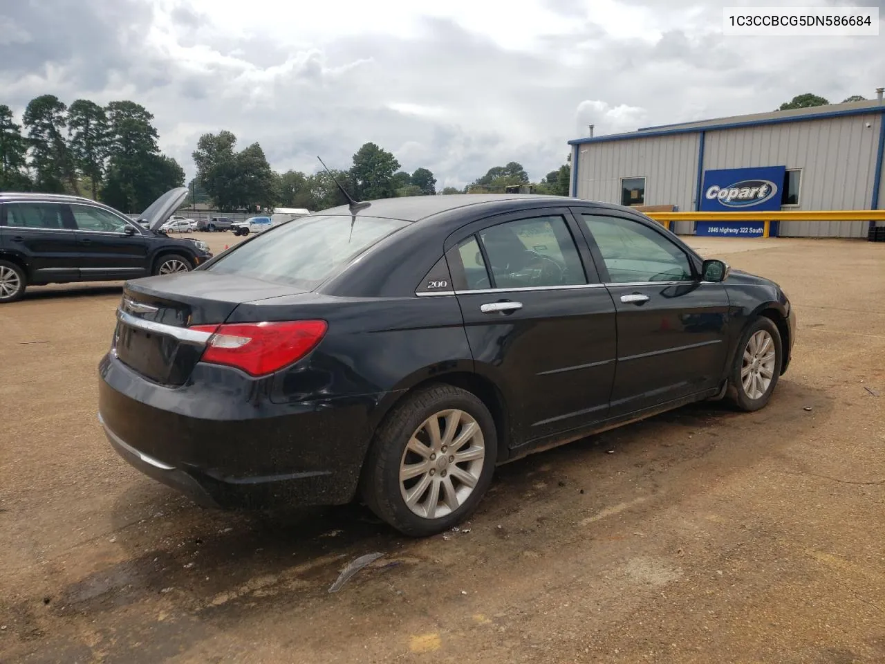 2013 Chrysler 200 Limited VIN: 1C3CCBCG5DN586684 Lot: 71420924