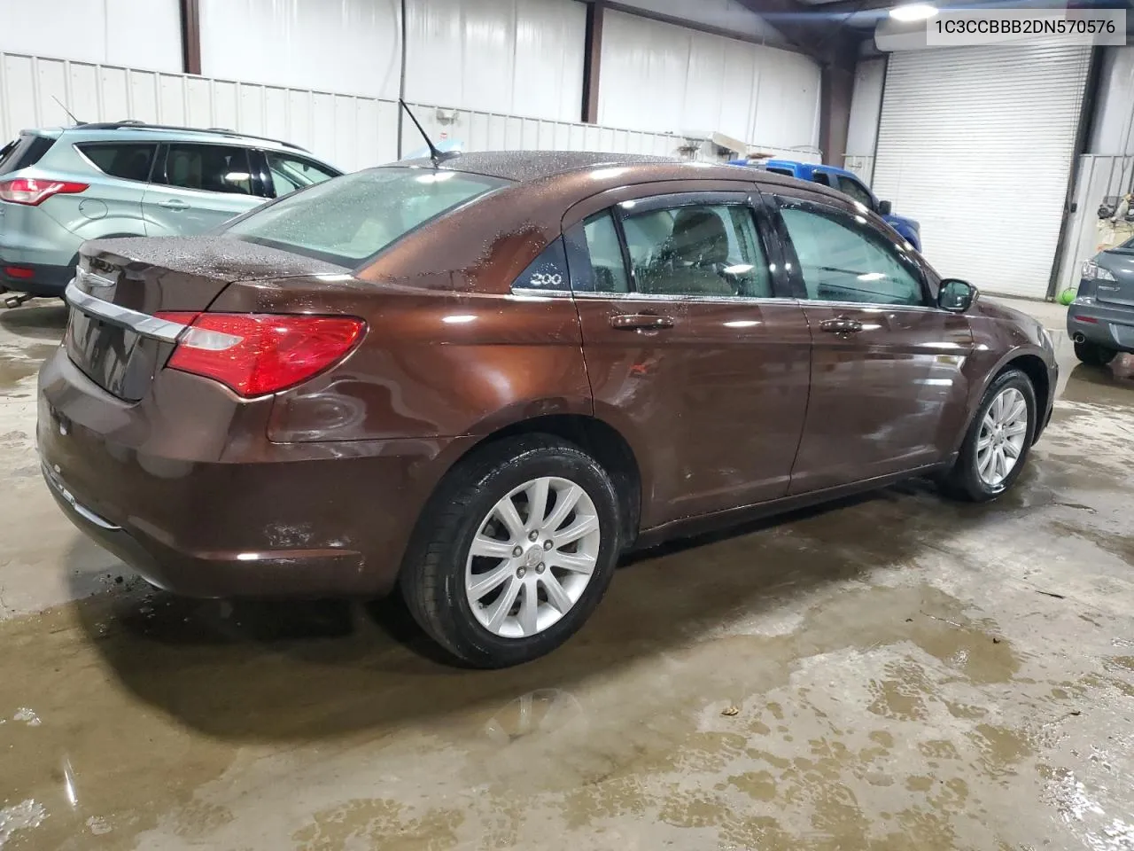 2013 Chrysler 200 Touring VIN: 1C3CCBBB2DN570576 Lot: 72144194