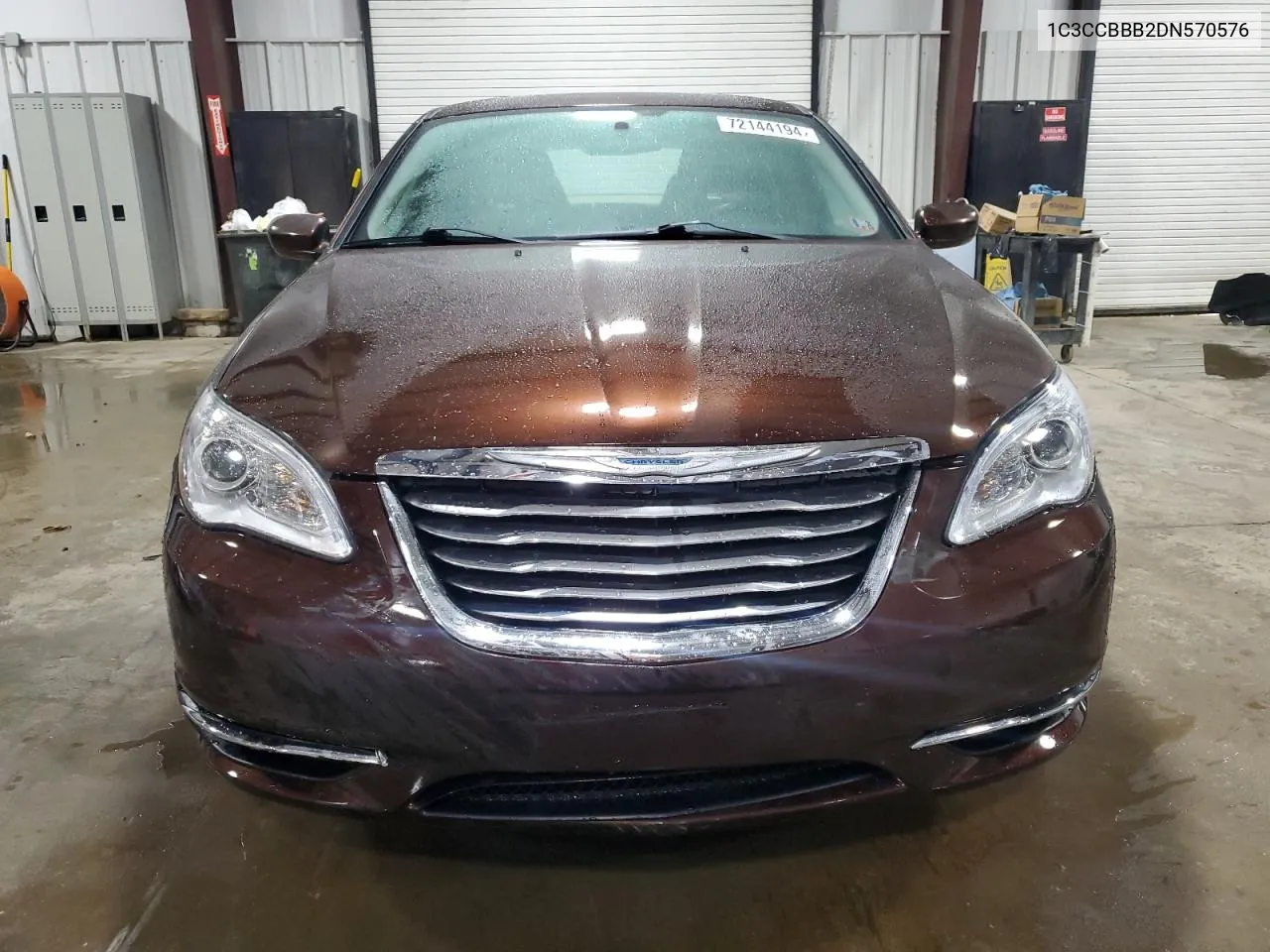 2013 Chrysler 200 Touring VIN: 1C3CCBBB2DN570576 Lot: 72144194