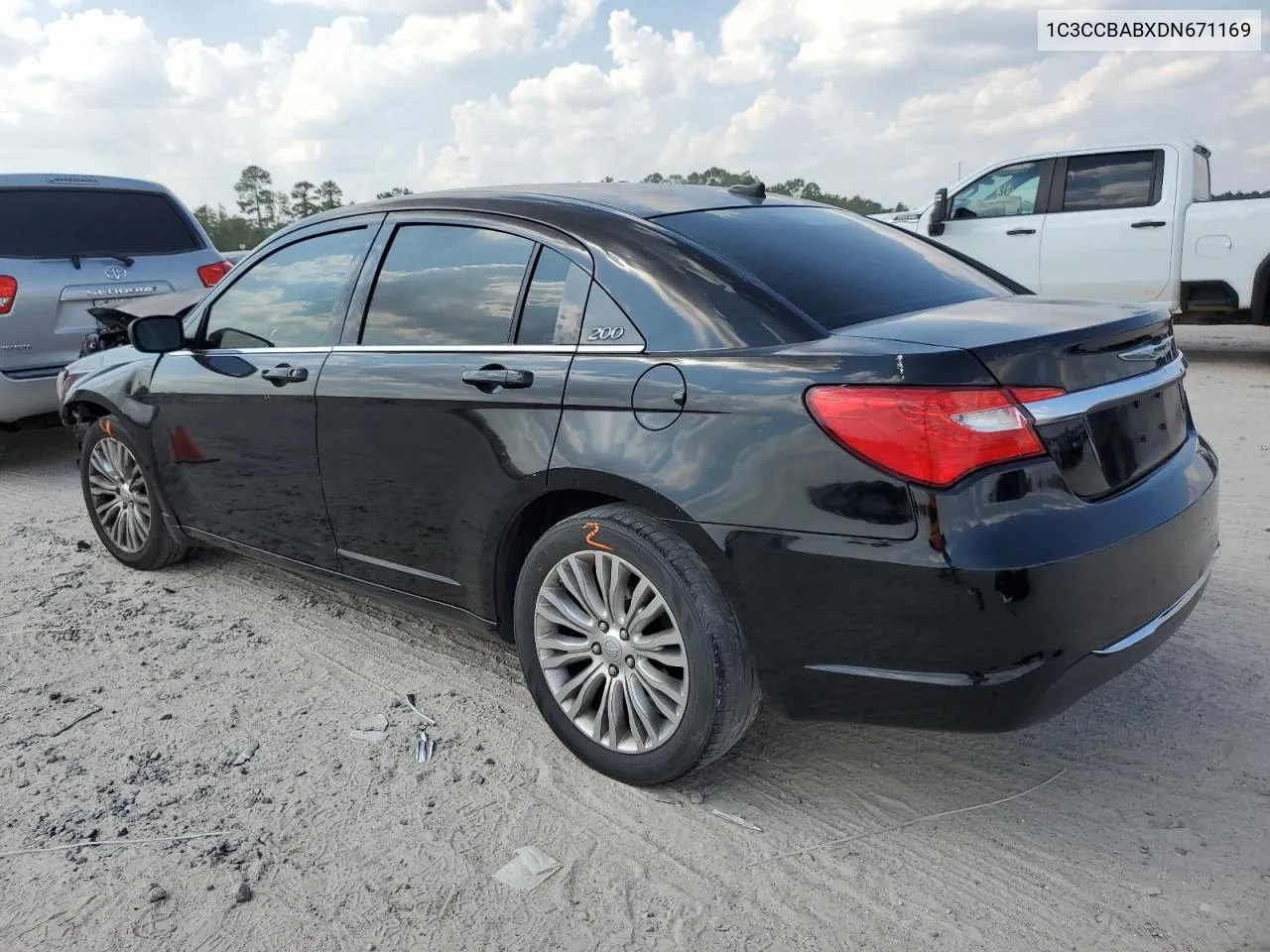 2013 Chrysler 200 Lx VIN: 1C3CCBABXDN671169 Lot: 72156284