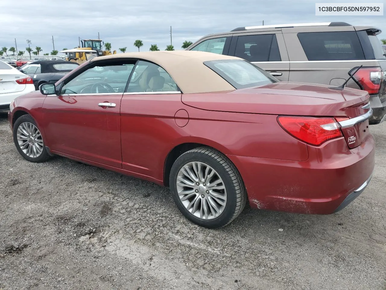 2013 Chrysler 200 Limited VIN: 1C3BCBFG5DN597952 Lot: 74102594