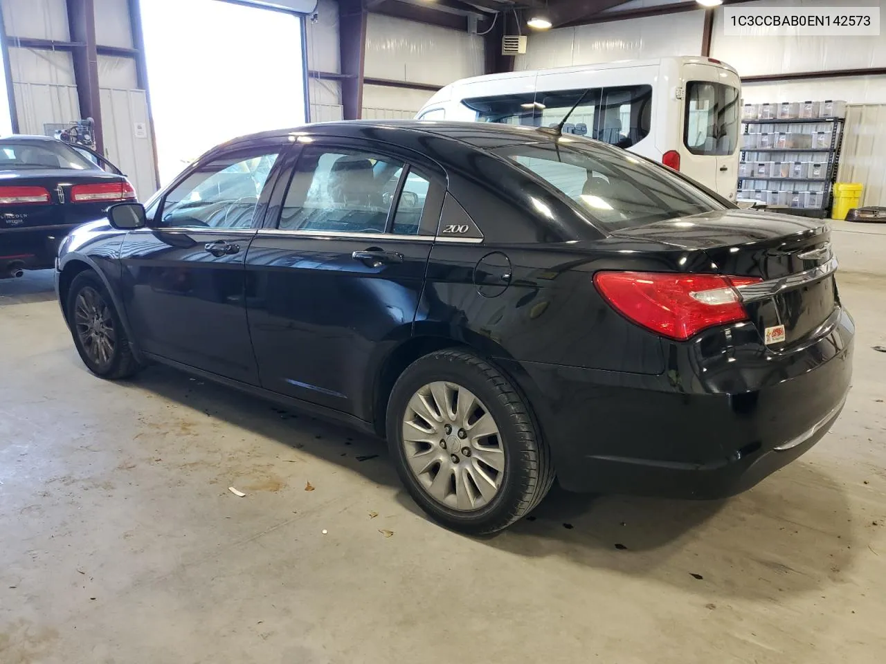 2014 Chrysler 200 Lx VIN: 1C3CCBAB0EN142573 Lot: 36658873