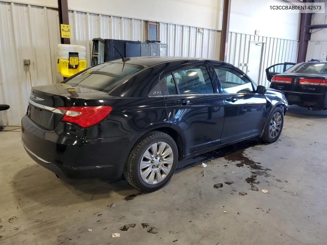 2014 Chrysler 200 Lx VIN: 1C3CCBAB0EN142573 Lot: 36658873