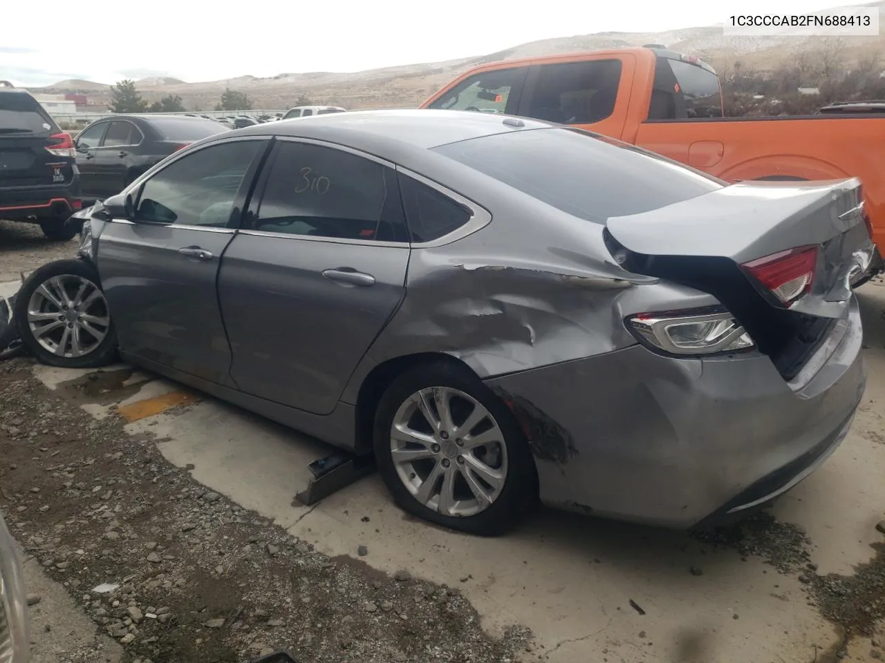 2015 Chrysler 200 Limited VIN: 1C3CCCAB2FN688413 Lot: 37292654