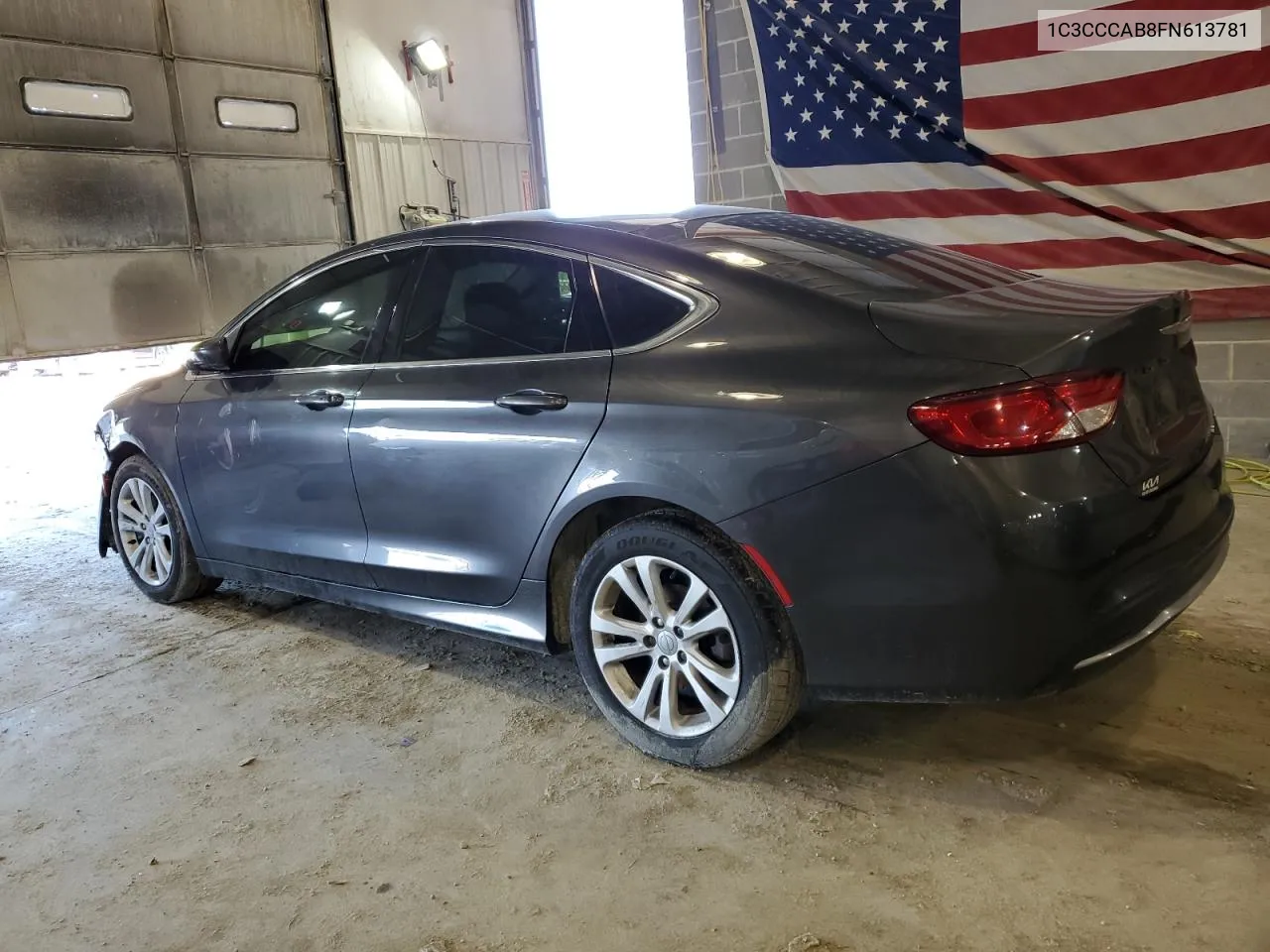 2015 Chrysler 200 Limited VIN: 1C3CCCAB8FN613781 Lot: 52743974