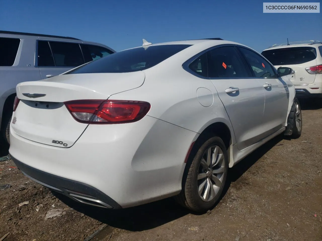 1C3CCCCG6FN690562 2015 Chrysler 200 C