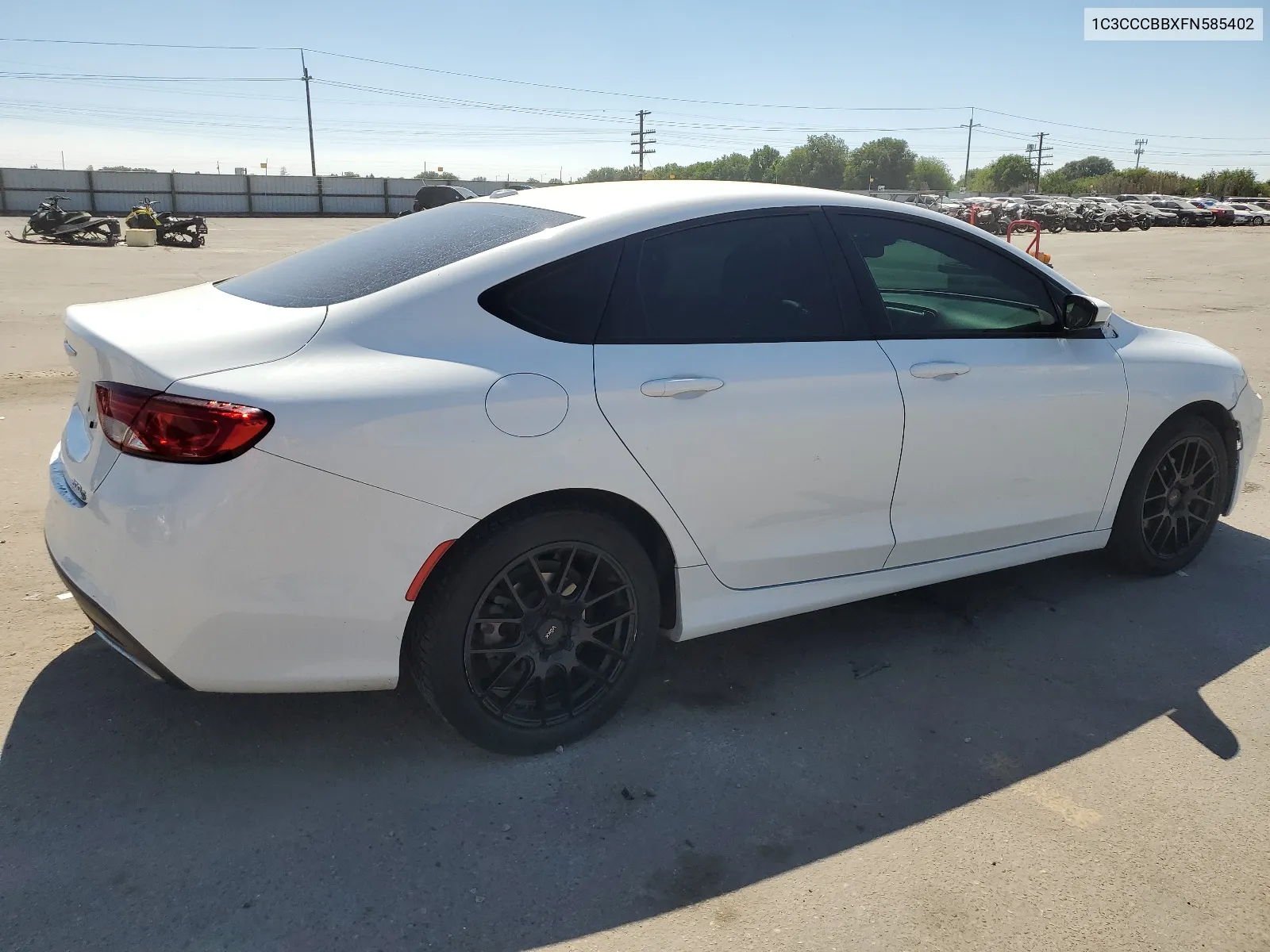 1C3CCCBBXFN585402 2015 Chrysler 200 S