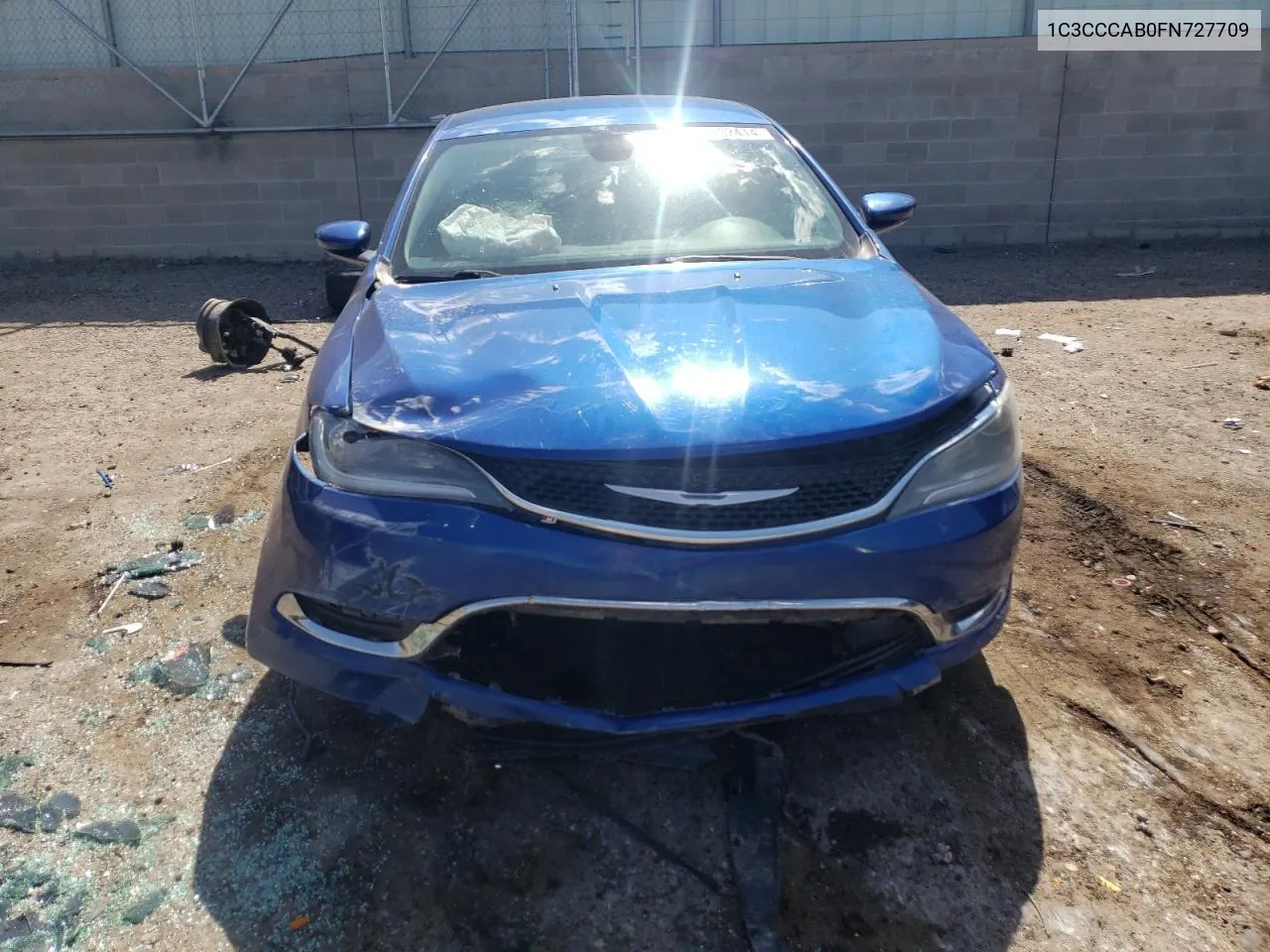 1C3CCCAB0FN727709 2015 Chrysler 200 Limited