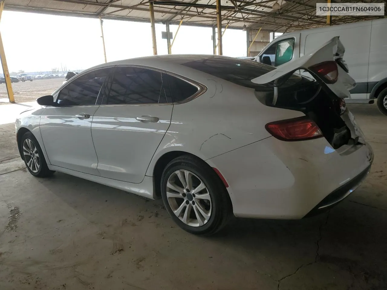 2015 Chrysler 200 Limited VIN: 1C3CCCAB1FN604906 Lot: 68512554