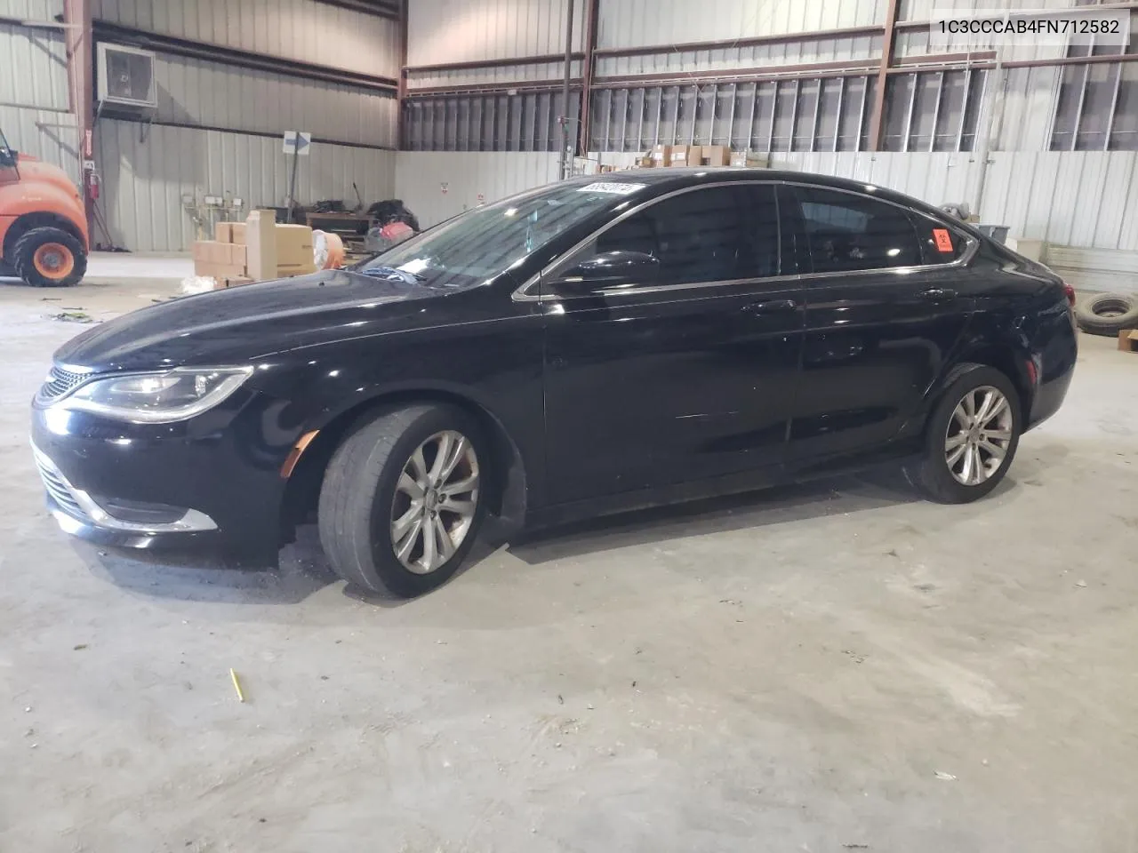 2015 Chrysler 200 Limited VIN: 1C3CCCAB4FN712582 Lot: 68642074