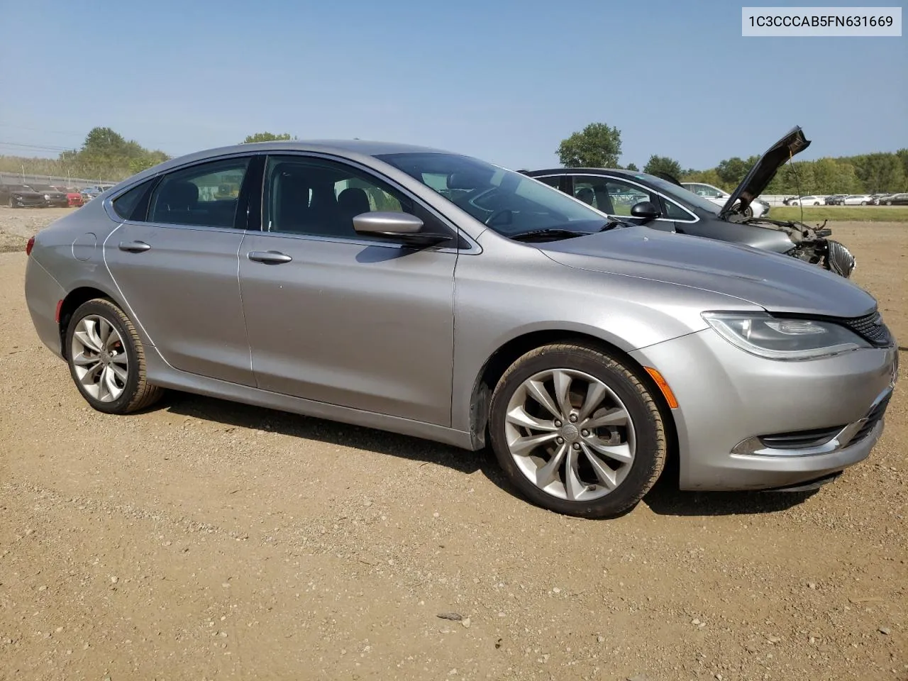 2015 Chrysler 200 Limited VIN: 1C3CCCAB5FN631669 Lot: 69029874