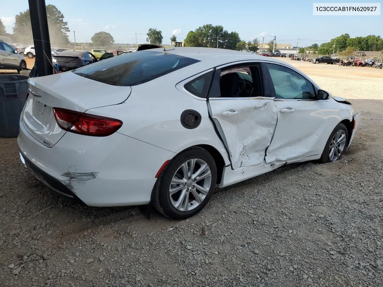 2015 Chrysler 200 Limited VIN: 1C3CCCAB1FN620927 Lot: 70475824