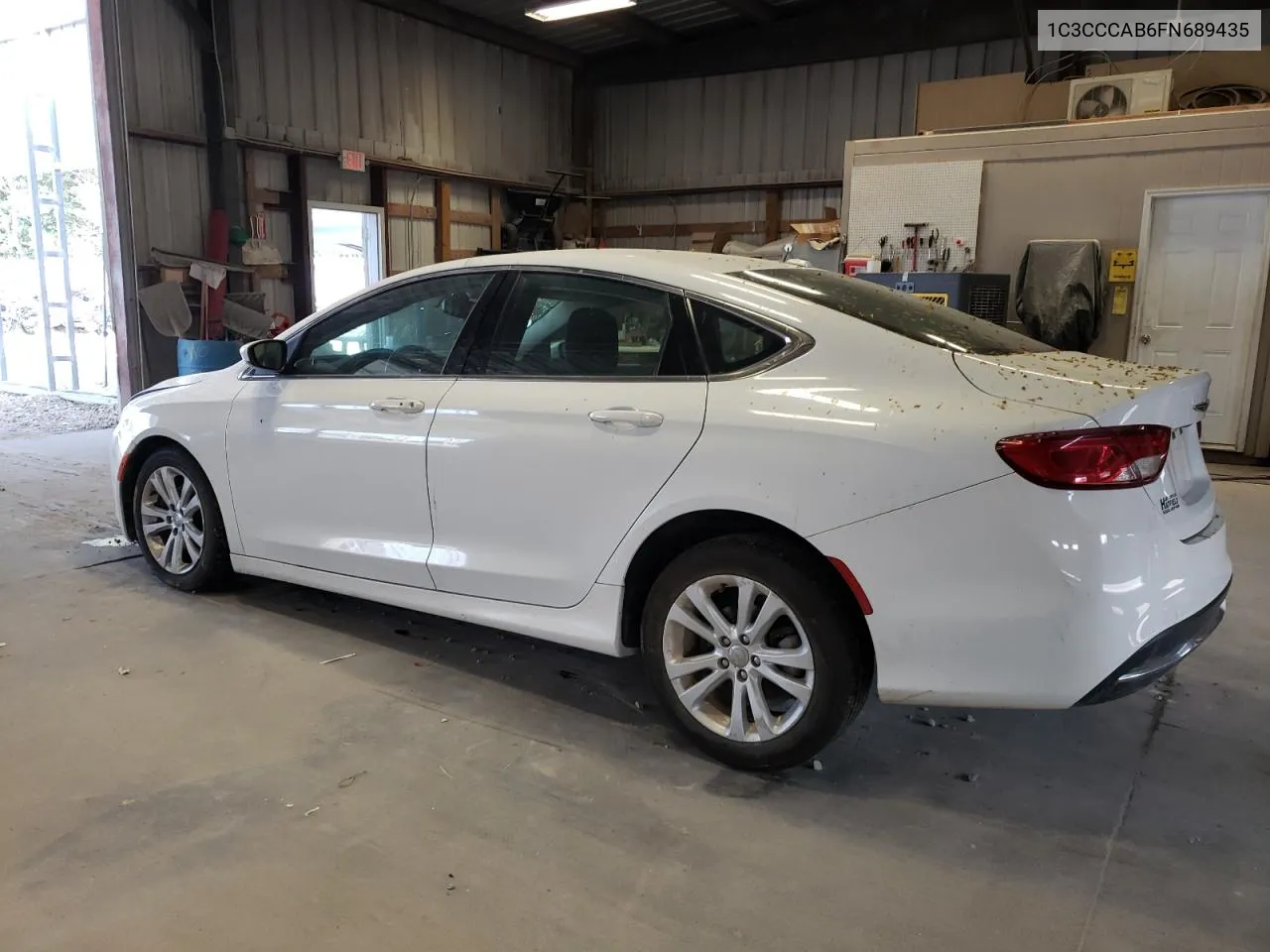 2015 Chrysler 200 Limited VIN: 1C3CCCAB6FN689435 Lot: 70508944