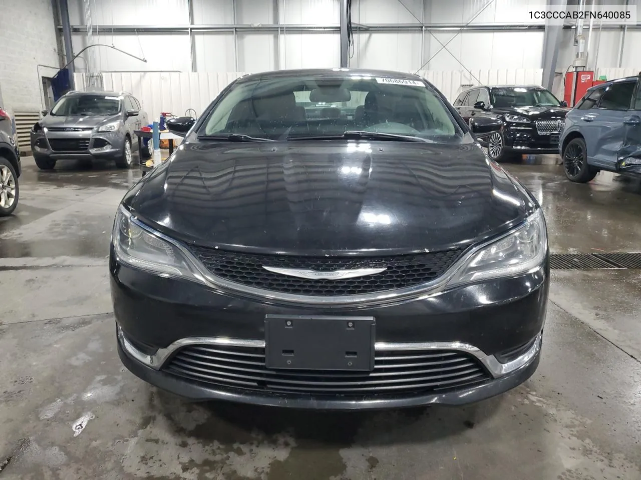 2015 Chrysler 200 Limited VIN: 1C3CCCAB2FN640085 Lot: 70686914