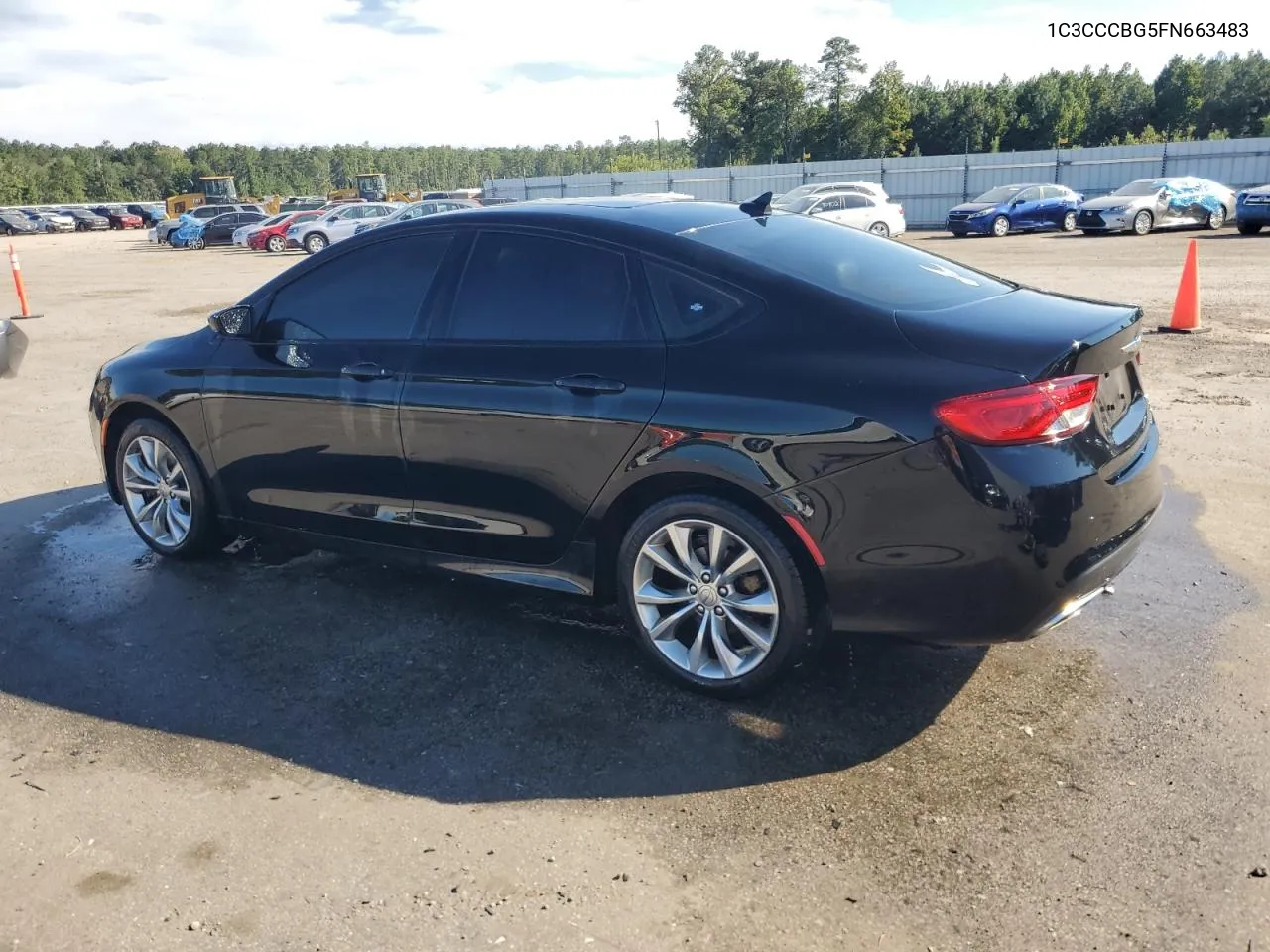 1C3CCCBG5FN663483 2015 Chrysler 200 S