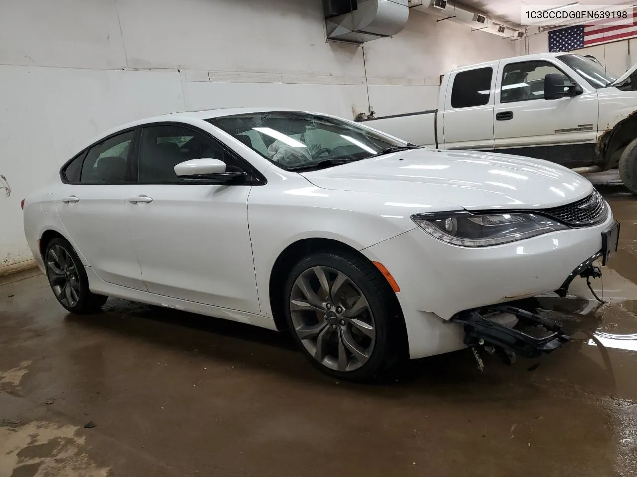 2015 Chrysler 200 S VIN: 1C3CCCDG0FN639198 Lot: 70852264