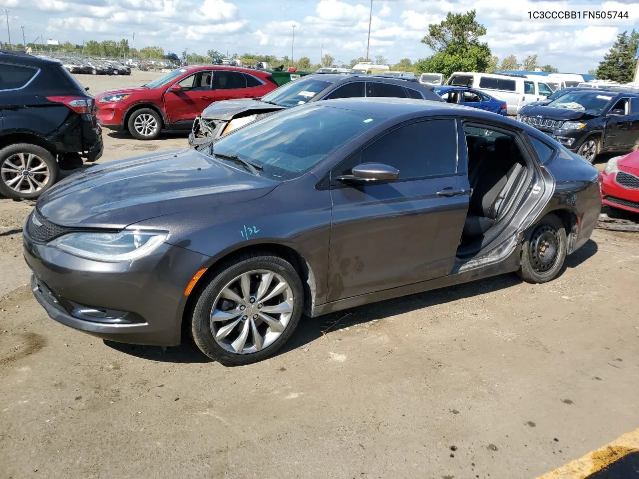 2015 Chrysler 200 S VIN: 1C3CCCBB1FN505744 Lot: 71712994