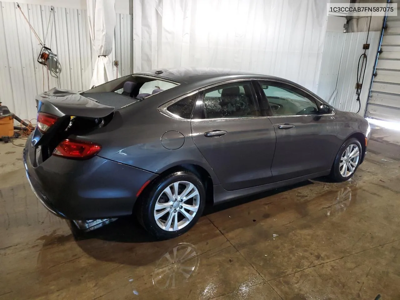 2015 Chrysler 200 Limited VIN: 1C3CCCAB7FN587075 Lot: 72220994