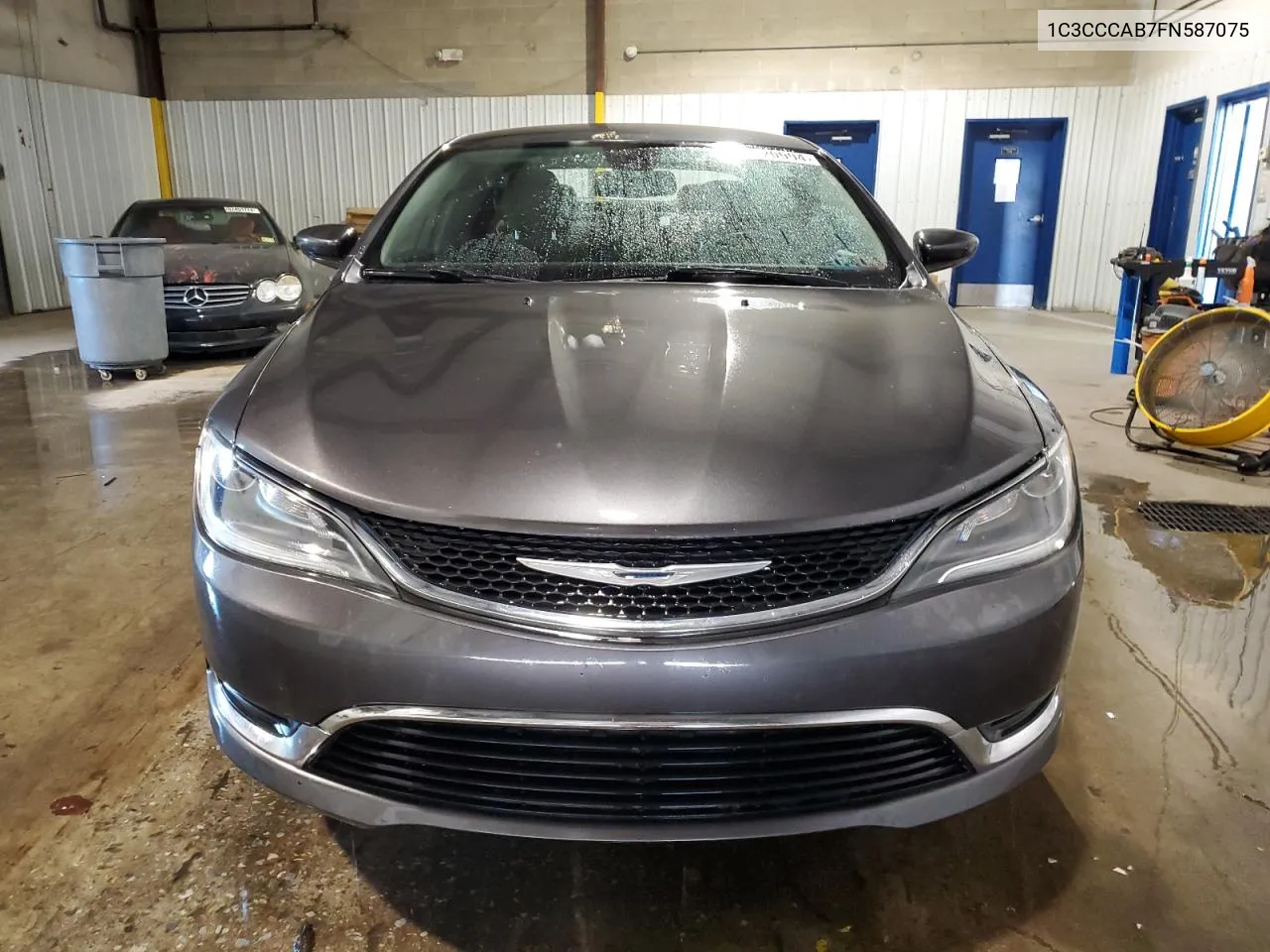 2015 Chrysler 200 Limited VIN: 1C3CCCAB7FN587075 Lot: 72220994