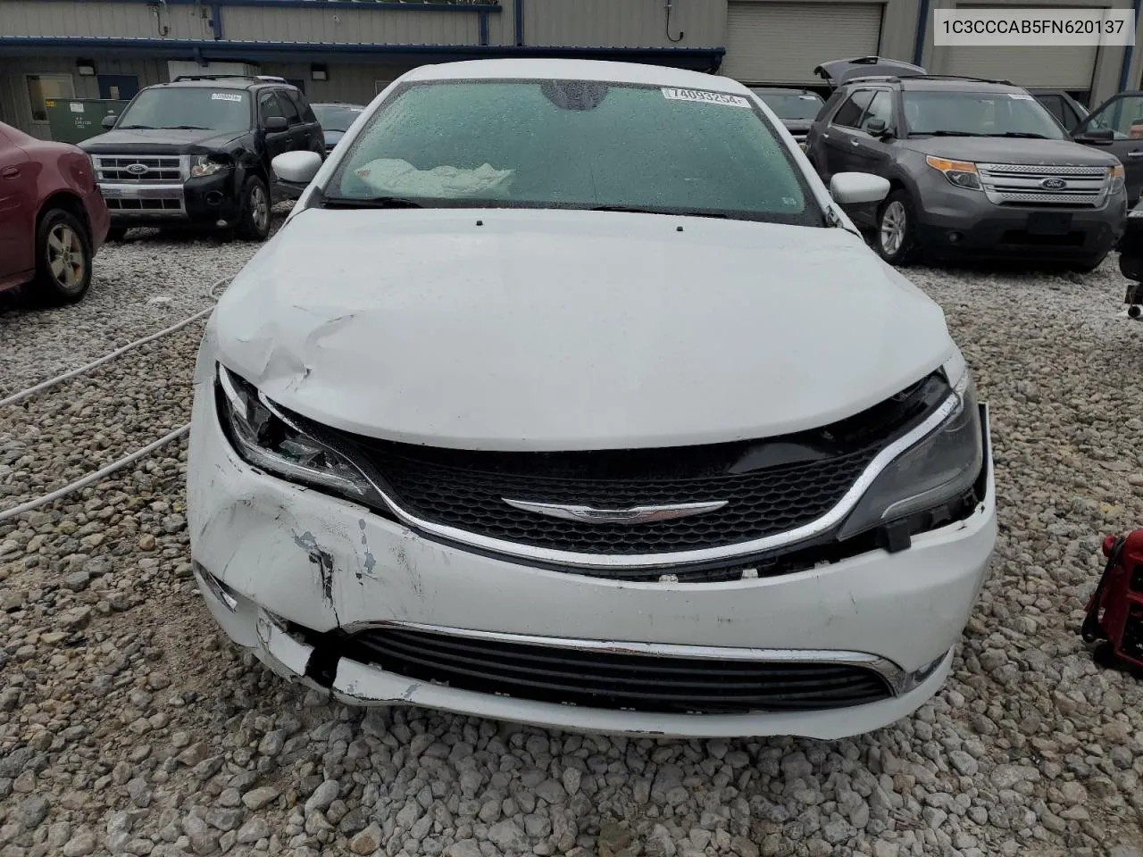 2015 Chrysler 200 Limited VIN: 1C3CCCAB5FN620137 Lot: 74093254