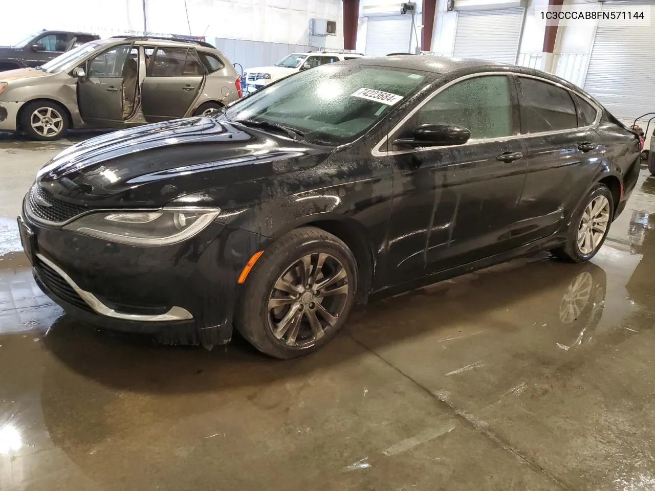 2015 Chrysler 200 Limited VIN: 1C3CCCAB8FN571144 Lot: 74223684