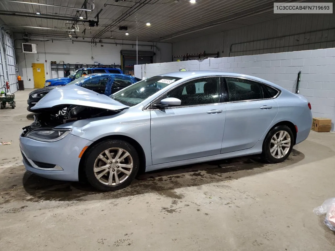 2015 Chrysler 200 Limited VIN: 1C3CCCAB4FN719693 Lot: 74652454