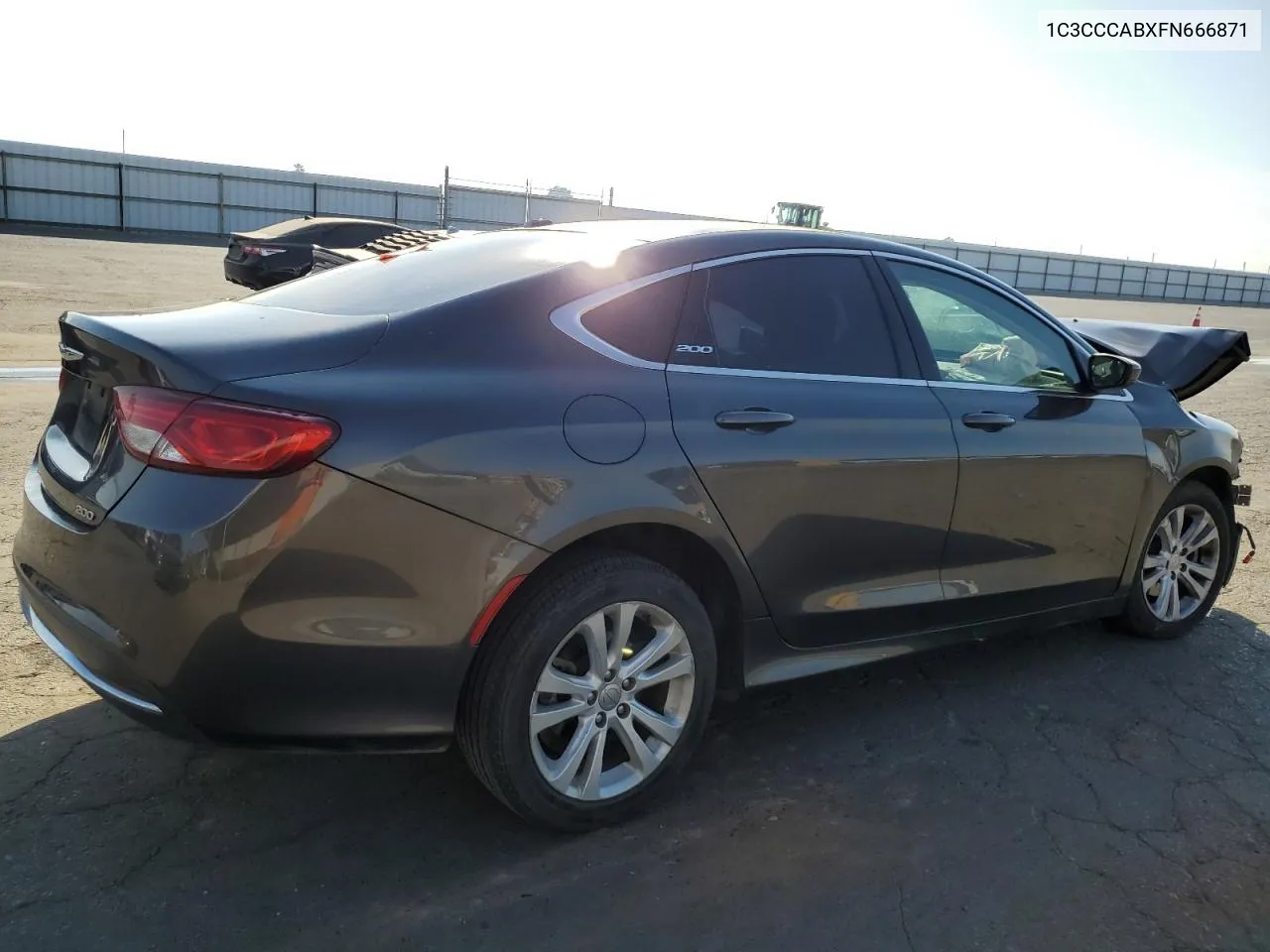 2015 Chrysler 200 Limited VIN: 1C3CCCABXFN666871 Lot: 74785424