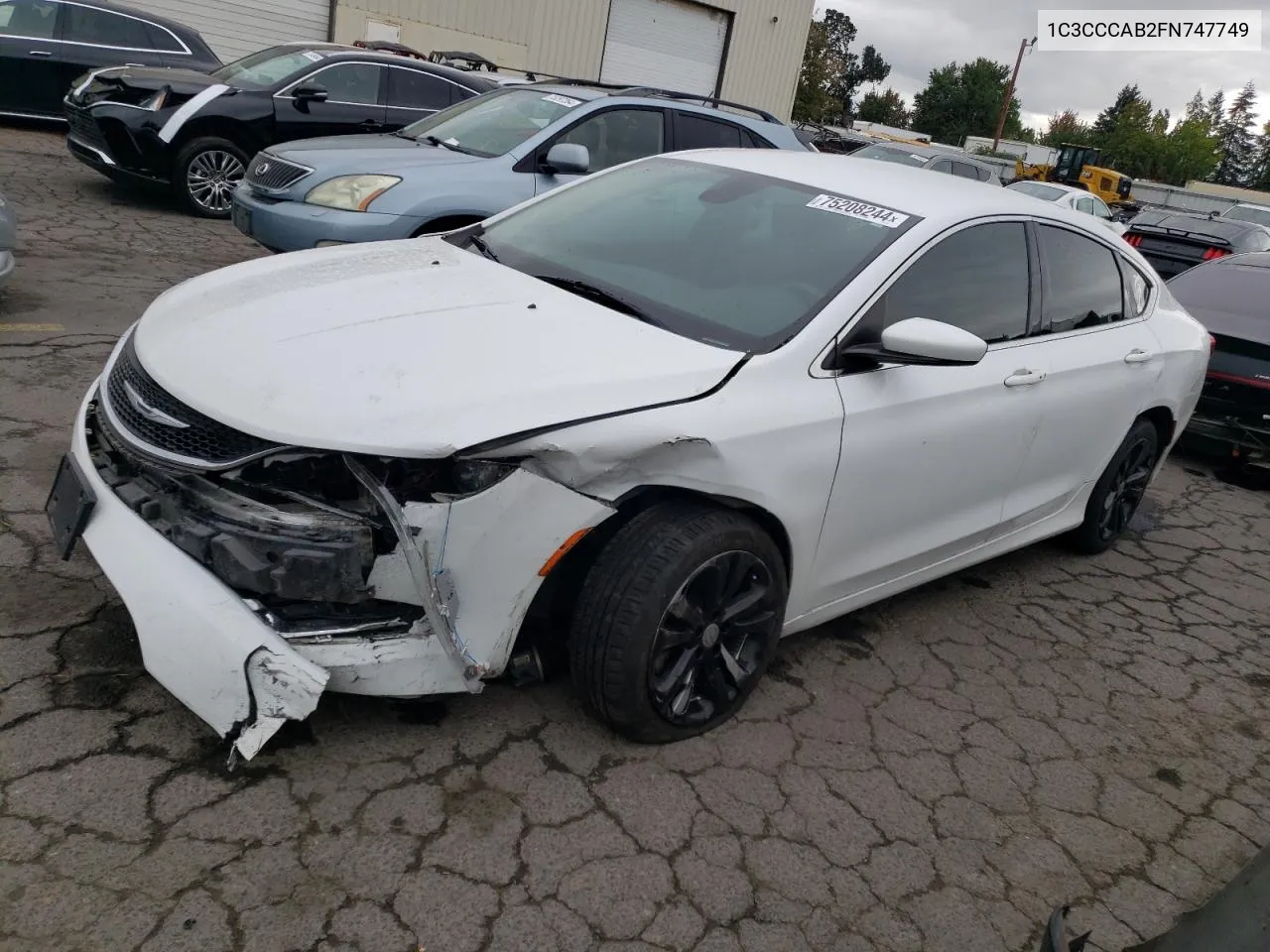 1C3CCCAB2FN747749 2015 Chrysler 200 Limited