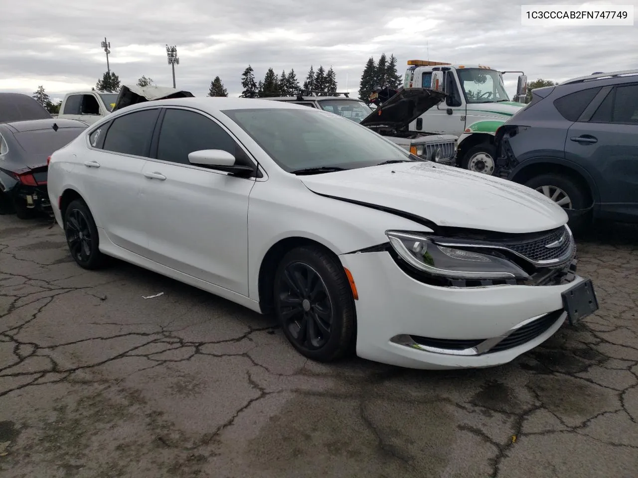 2015 Chrysler 200 Limited VIN: 1C3CCCAB2FN747749 Lot: 75208244