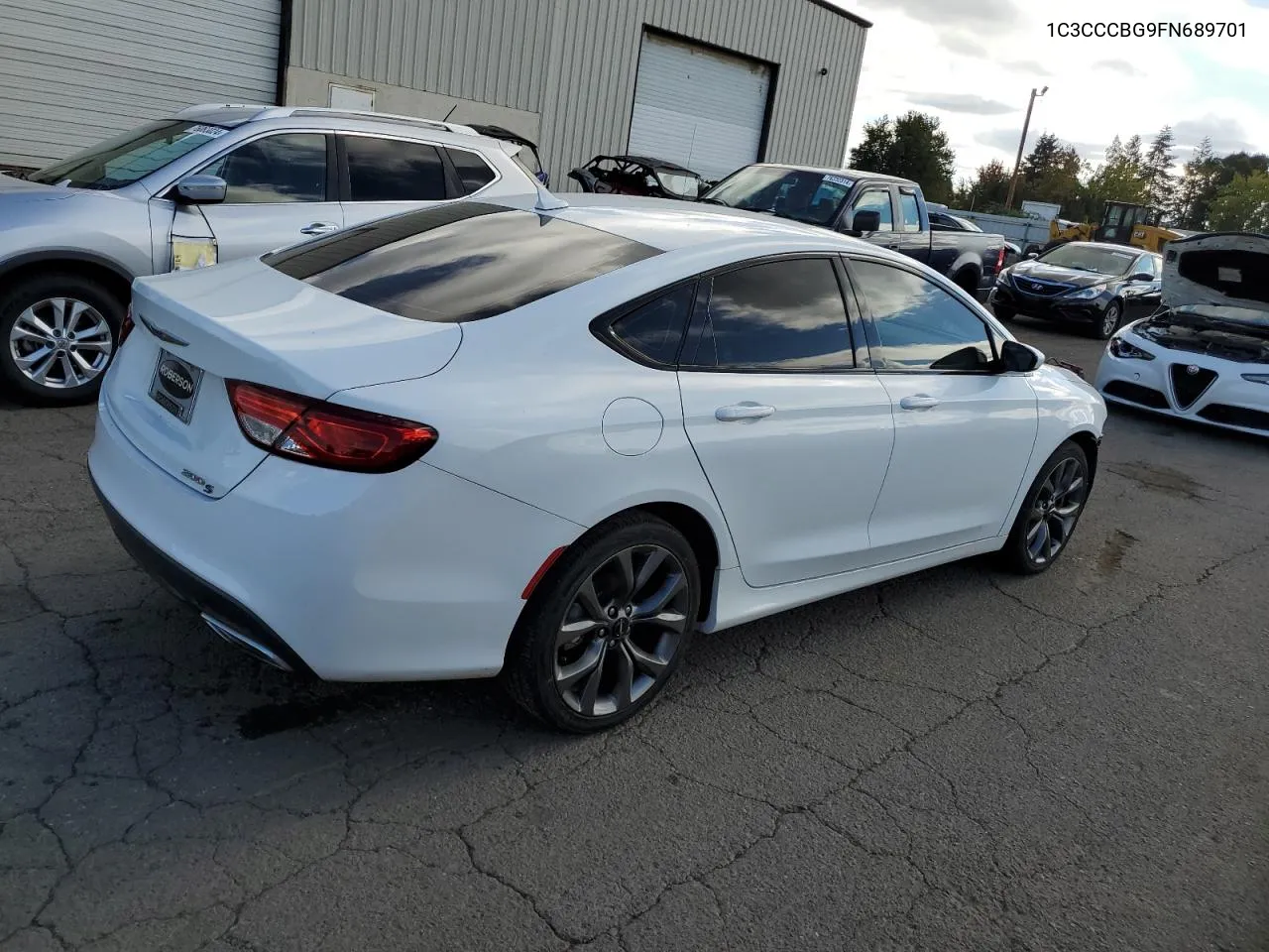 2015 Chrysler 200 S VIN: 1C3CCCBG9FN689701 Lot: 75339104