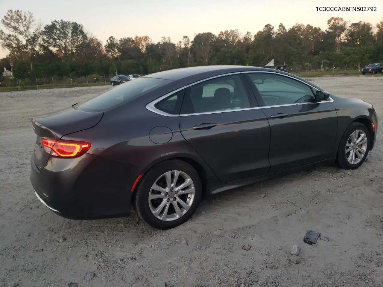 1C3CCCAB6FN502792 2015 Chrysler 200 Limited