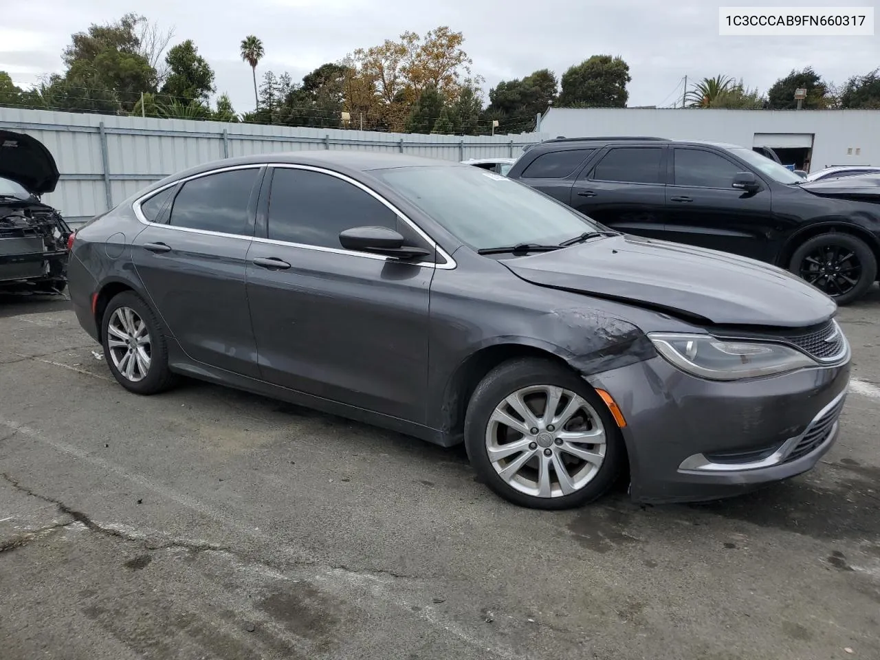 2015 Chrysler 200 Limited VIN: 1C3CCCAB9FN660317 Lot: 78910644