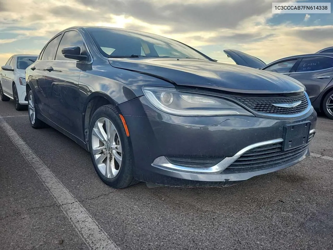 2015 Chrysler 200 Limited VIN: 1C3CCCAB7FN614338 Lot: 81001244