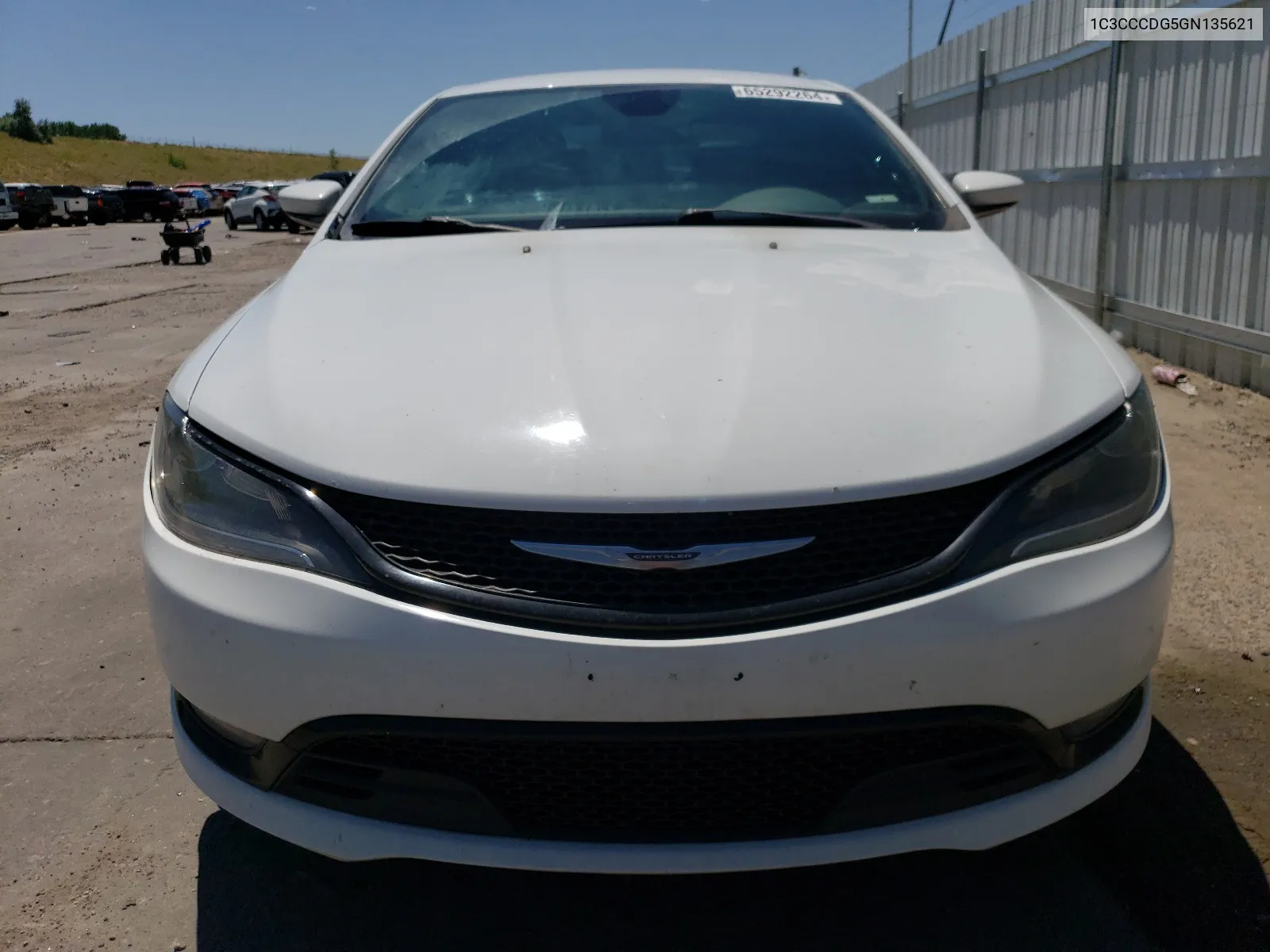 1C3CCCDG5GN135621 2016 Chrysler 200 S