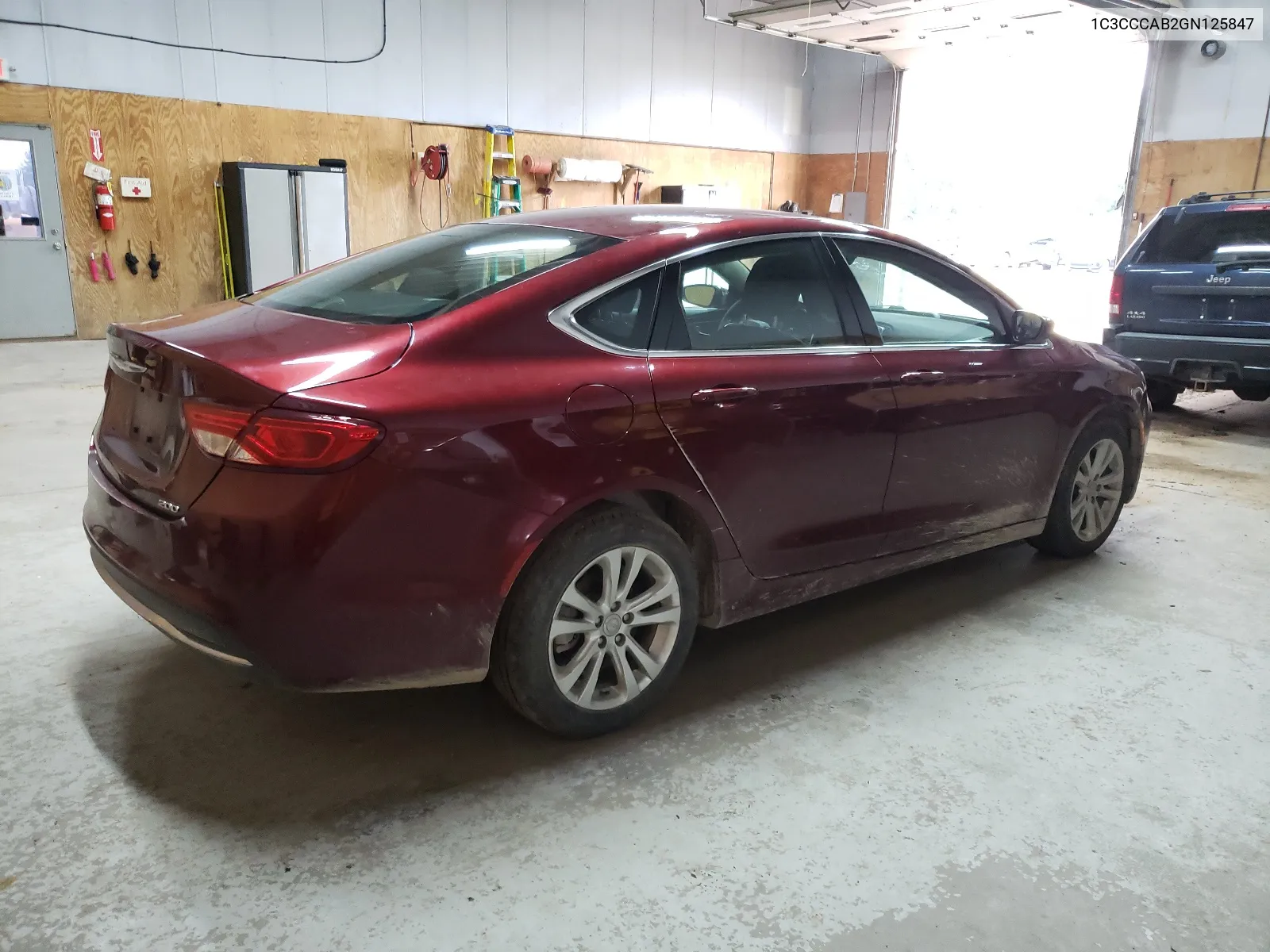 1C3CCCAB2GN125847 2016 Chrysler 200 Limited