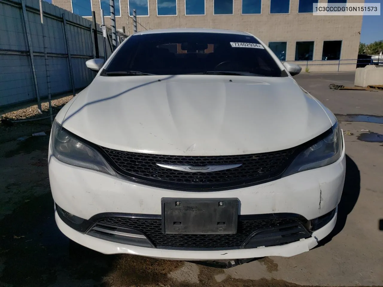 1C3CCCDG1GN151573 2016 Chrysler 200 S