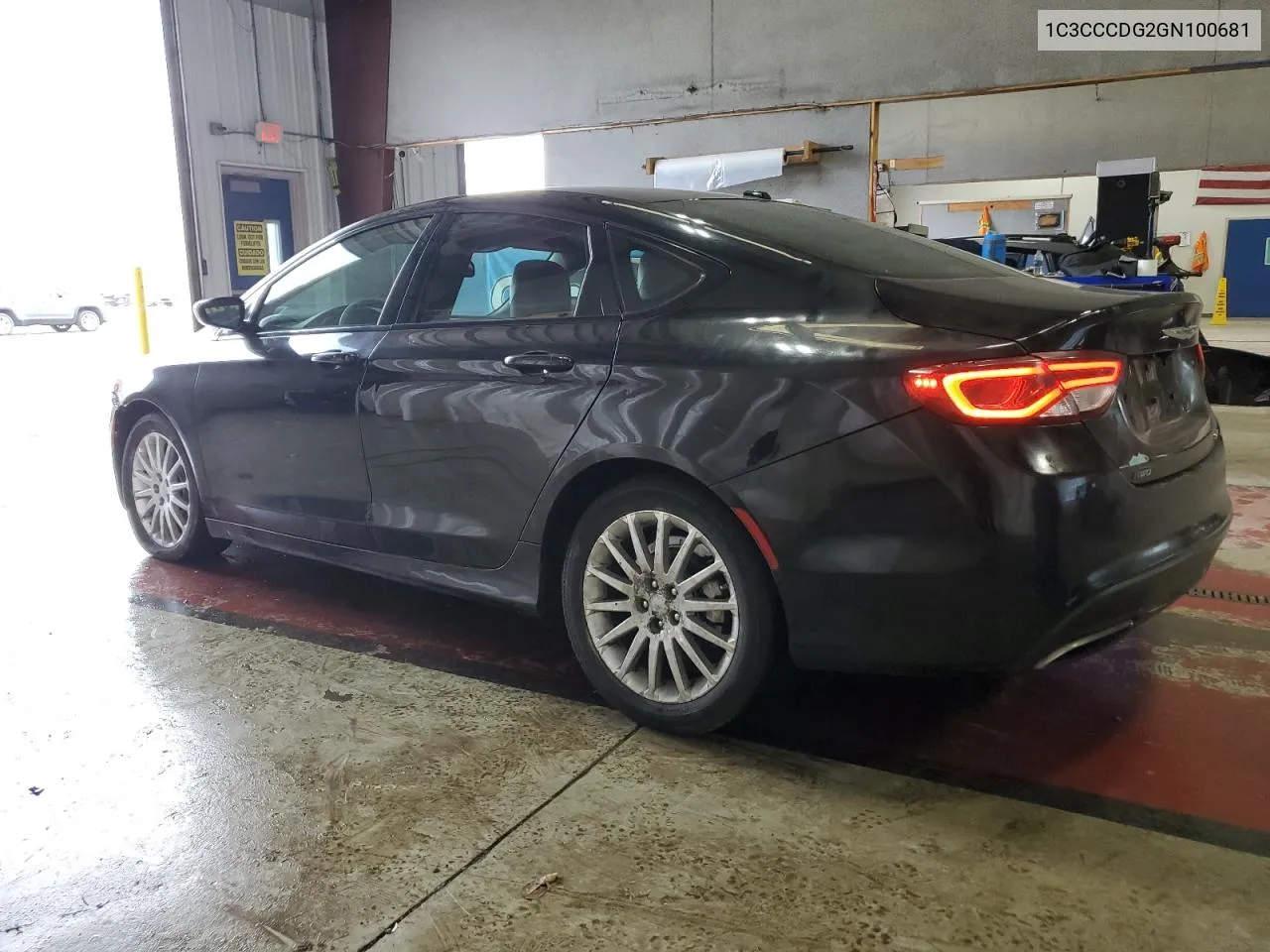 2016 Chrysler 200 S VIN: 1C3CCCDG2GN100681 Lot: 81500674