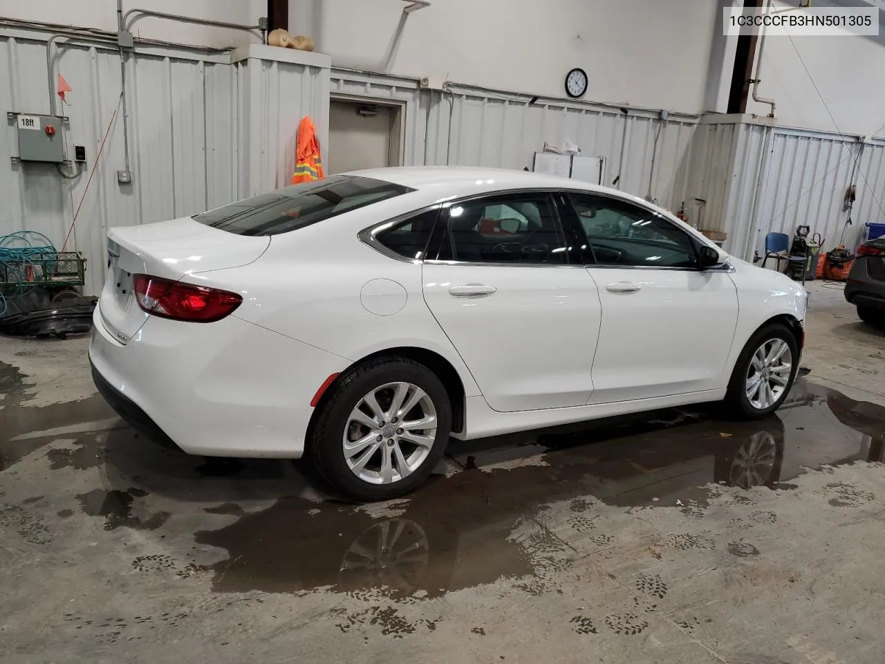 1C3CCCFB3HN501305 2017 Chrysler 200 Lx