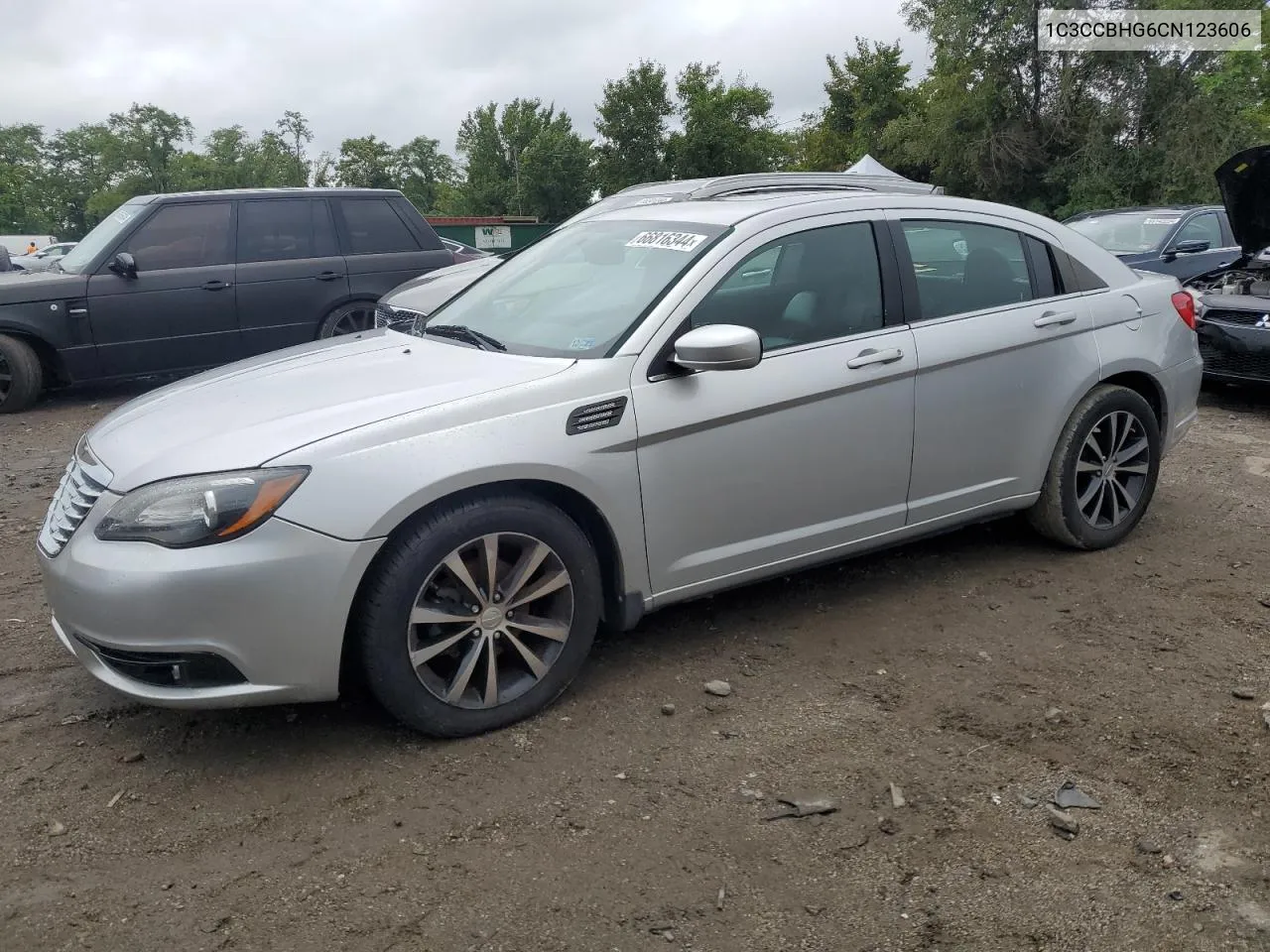 1C3CCBHG6CN123606 2023 Chrysler 200 S