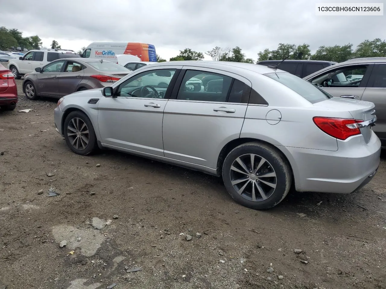 1C3CCBHG6CN123606 2023 Chrysler 200 S