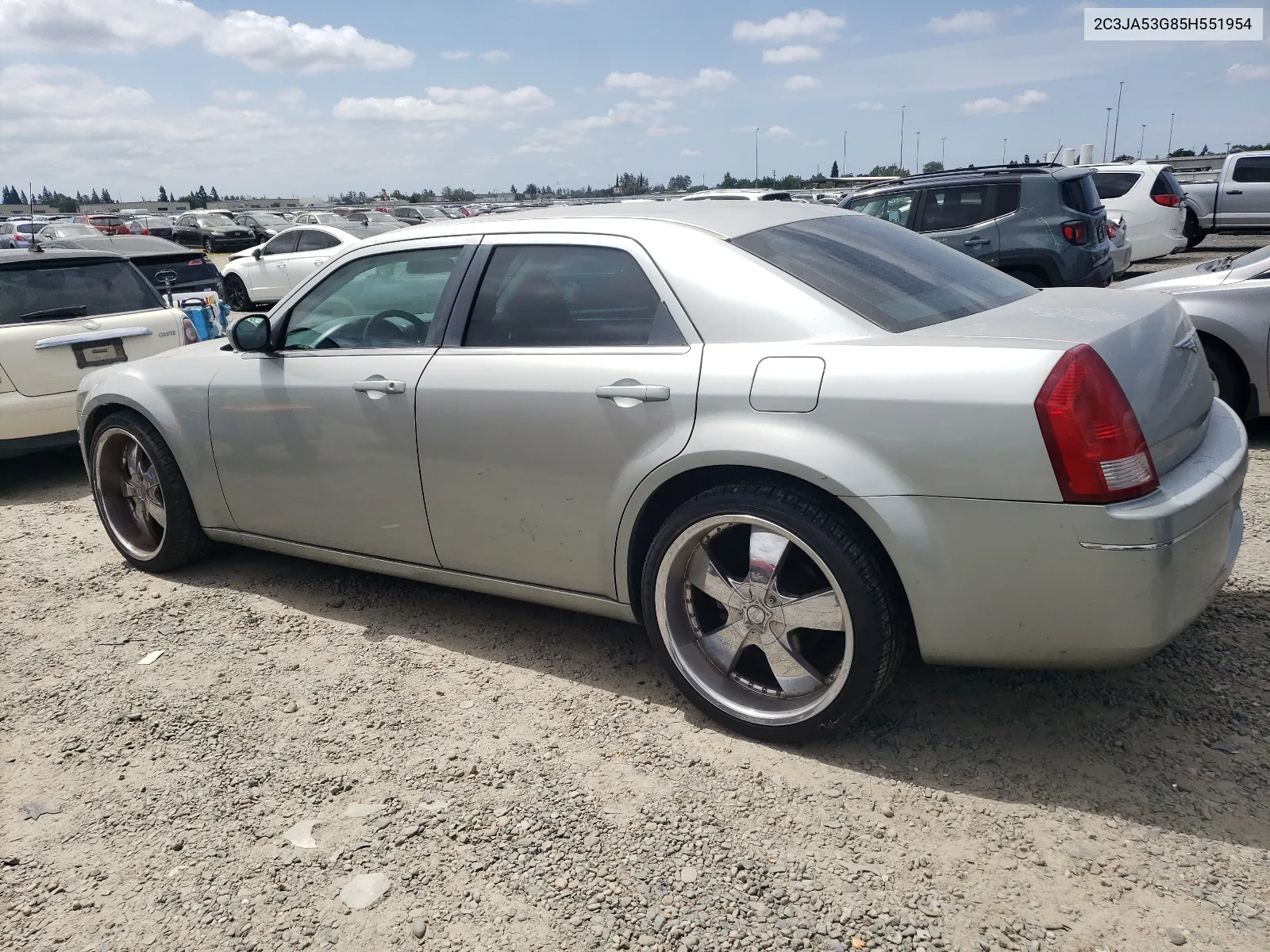 2005 Chrysler 300 Touring VIN: 2C3JA53G85H551954 Lot: 52426674