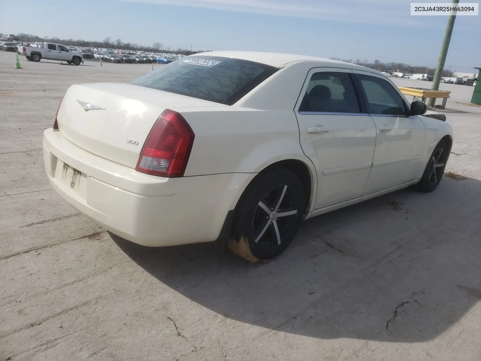 2005 Chrysler 300 VIN: 2C3JA43R25H663094 Lot: 60813664