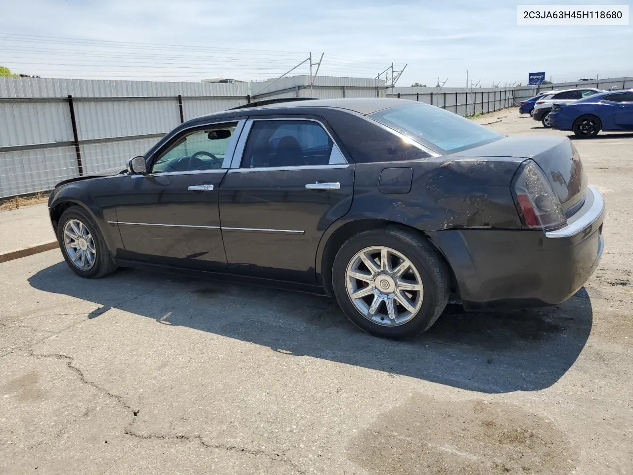 2005 Chrysler 300C VIN: 2C3JA63H45H118680 Lot: 68561434