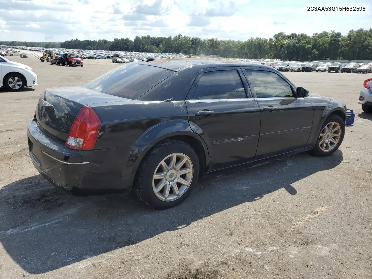 2005 Chrysler 300 Touring VIN: 2C3AA53G15H632598 Lot: 69242734