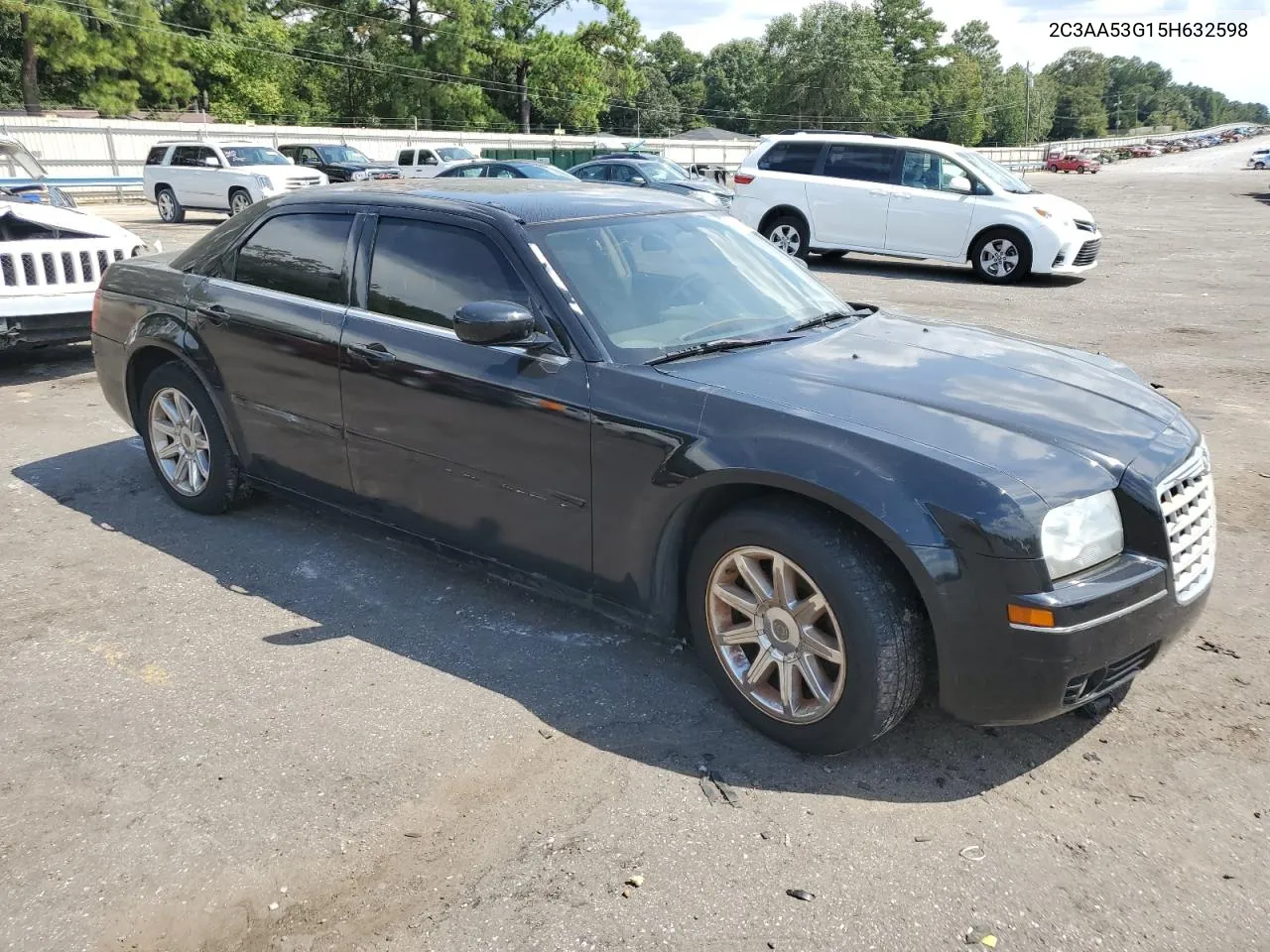 2005 Chrysler 300 Touring VIN: 2C3AA53G15H632598 Lot: 69242734