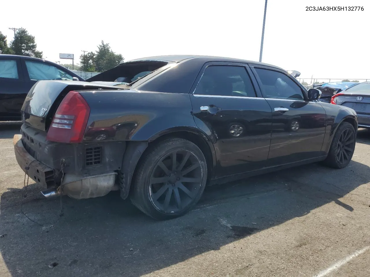 2005 Chrysler 300C VIN: 2C3JA63HX5H132776 Lot: 69312144