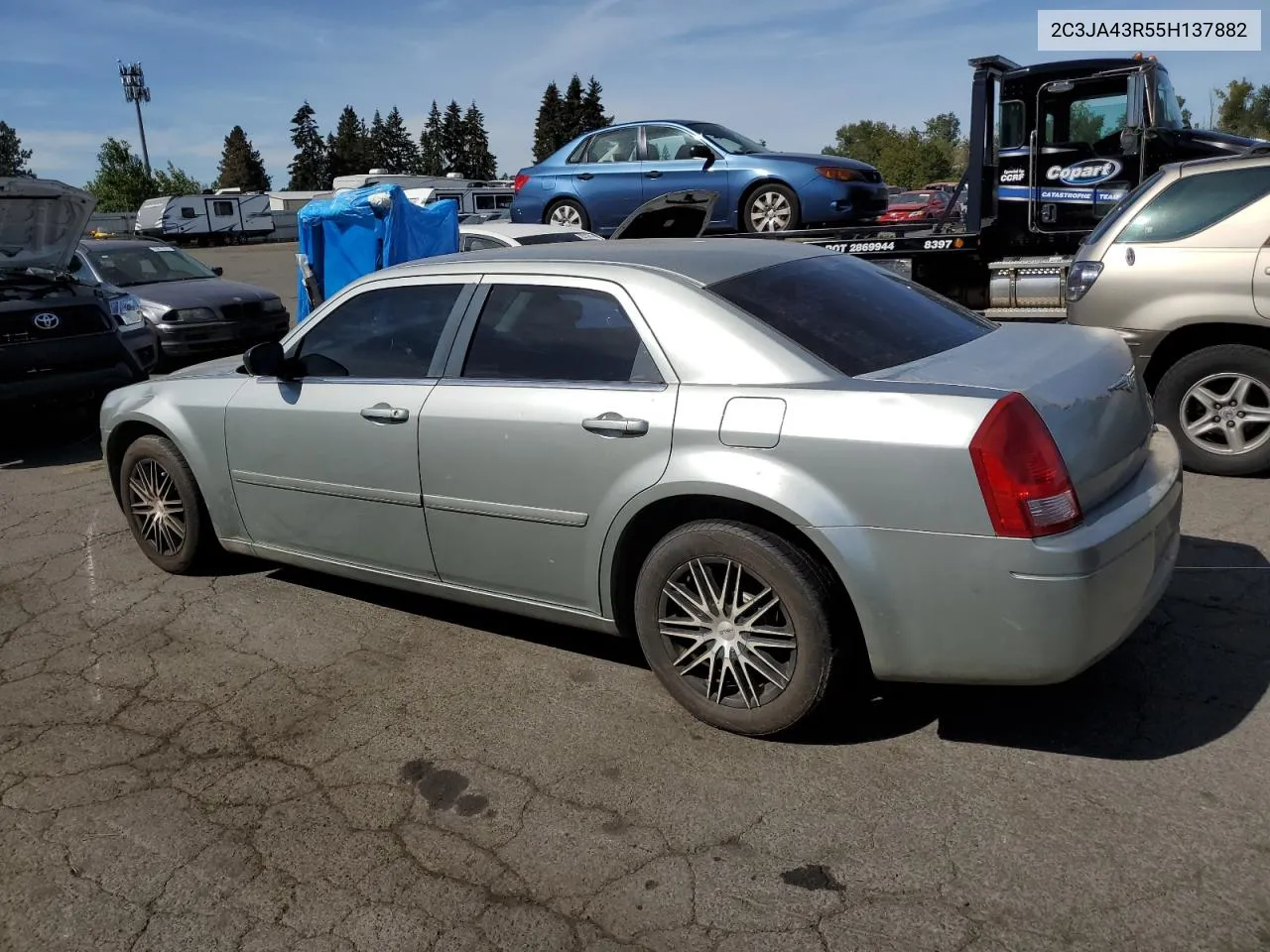 2005 Chrysler 300 VIN: 2C3JA43R55H137882 Lot: 70433144